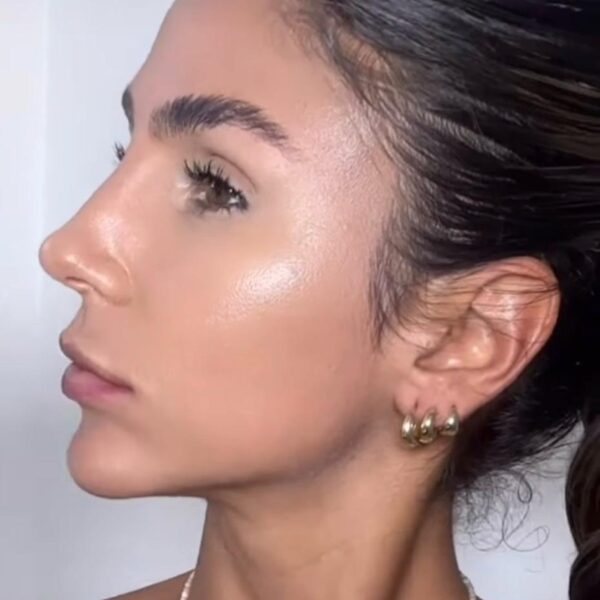 Monique_D1